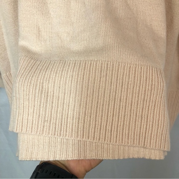 H&M Women’s Sweater Loose Fit Boxy Exterior Seams Wool Blend Soft Comfy - Picture 4 of 8